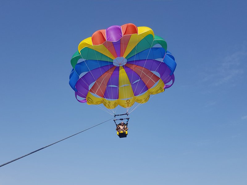 parasailing adaptado para personas con movilidad reducida